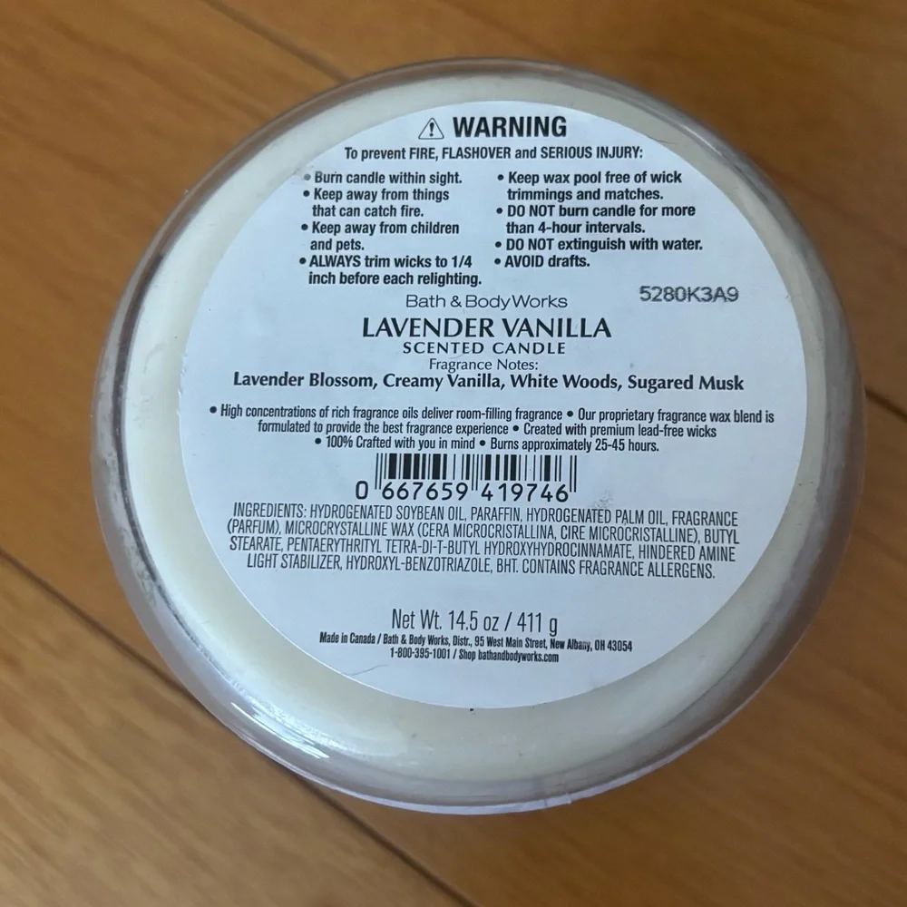 Bath & Body Works 3 Wick Candle Lavender & Vanilla